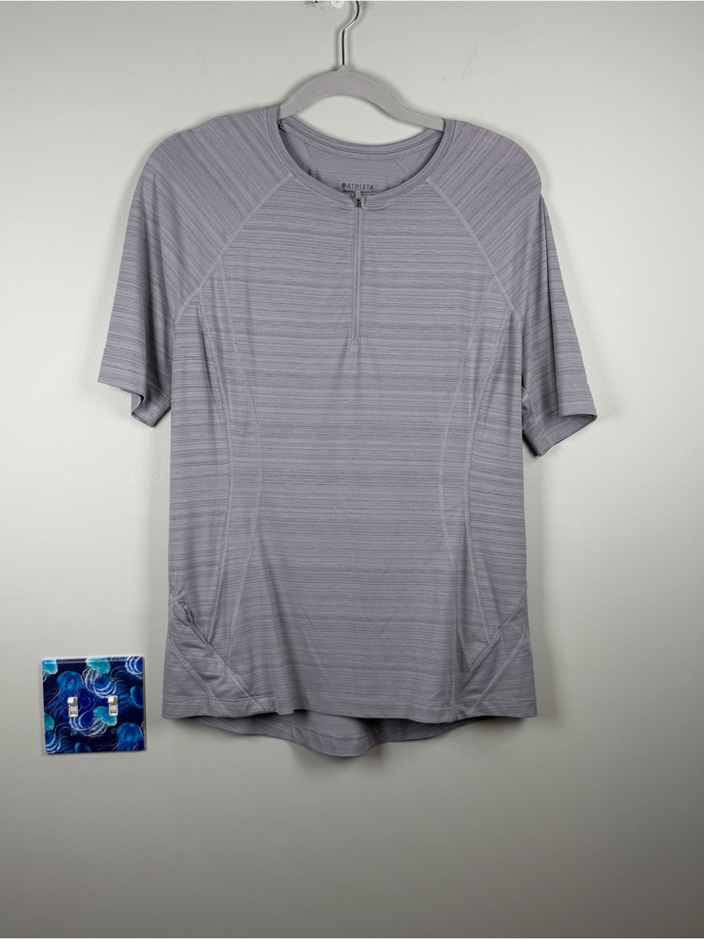 Athleta Pacifica Illume Gray UPF Protection Swim Surf Fitted Tee Top Size Large